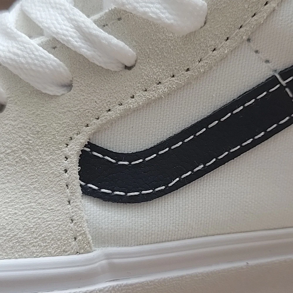 Van's SK8-Hi Brand new in the box. - Picture 11 of 14